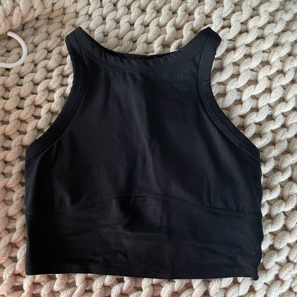 Lululemon cropped tank